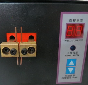 Simple operating panel for welding machine