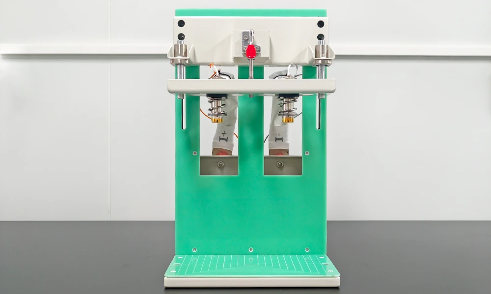 TOB-MDCJ-F1-8CH-D1 5V300A High-Current Prismatic Cell Test Fixture